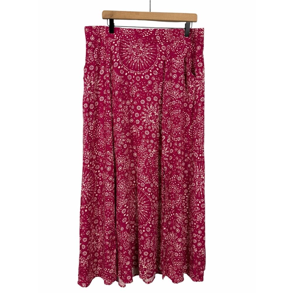 Torrid Double Slit Maxi Skirt Pink Mandala Size 1X - Picture 2 of 8